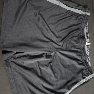 Under Armour 3XL Grey and Black